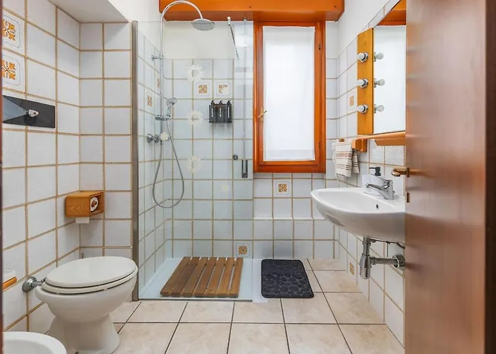 Immerso Nella Natura A Due Passi Dal Maggiore