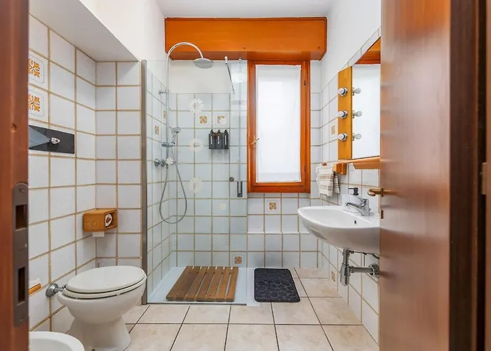 Immerso Nella Natura A Due Passi Dal Maggiore Apartment